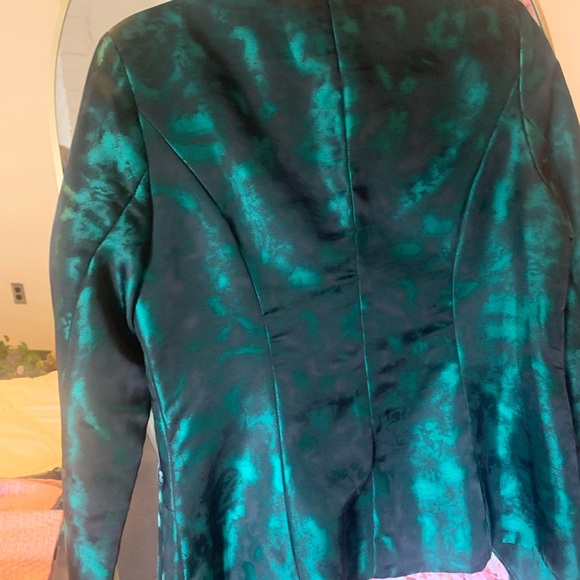 Green silk suit jacket - Picture 2 of 3